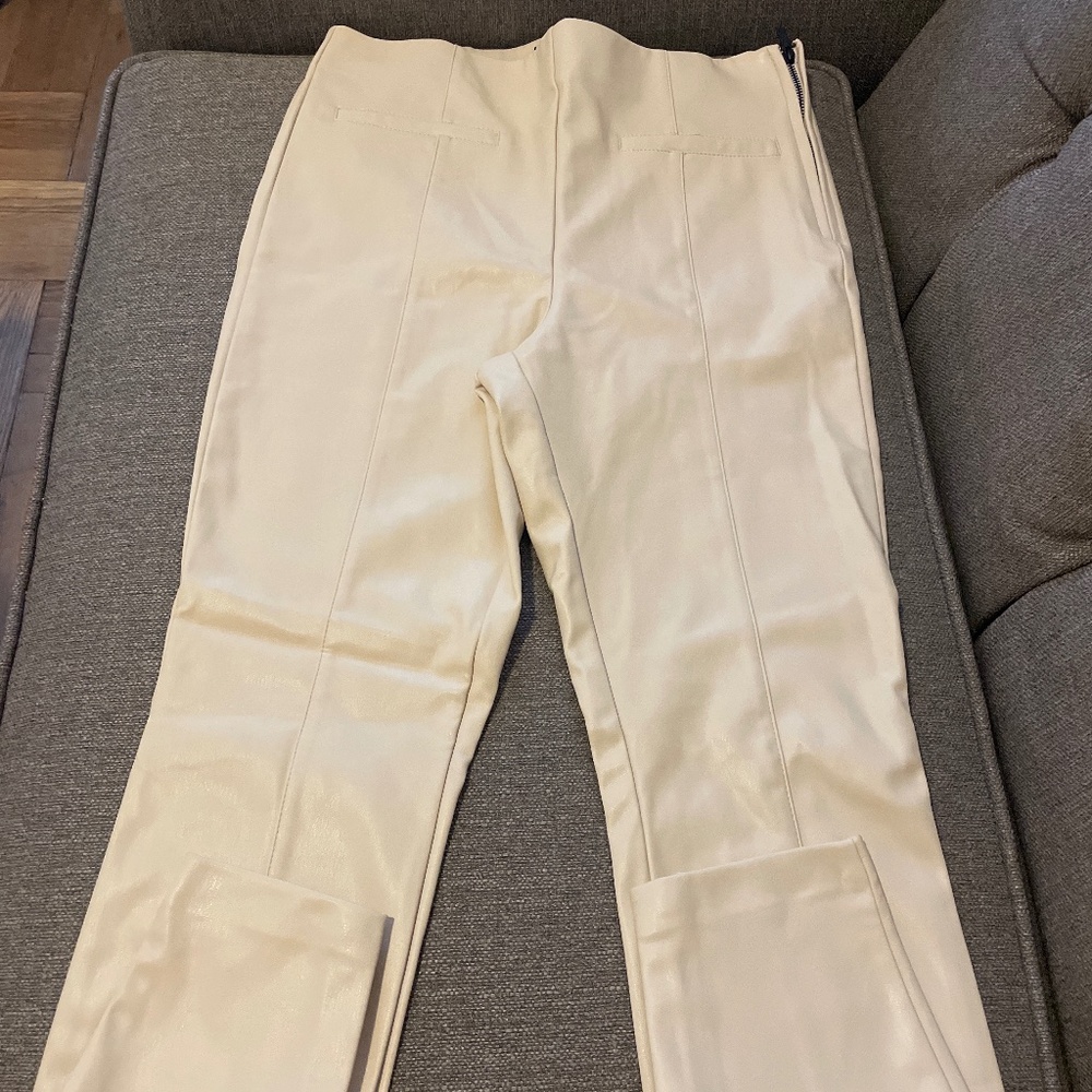Zara leather like pants with fleece inside
